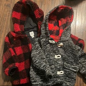 2 New baby jackets 6+m Gap and Cartes